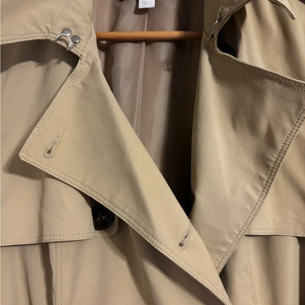 SOLD New York & Company Women's Tan Trench Coat Size Medium - Picture 5 of 8